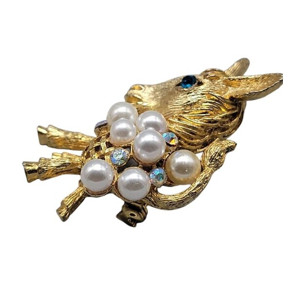 Donkey Brooch Faux Pearl & Aurora Borealis Rhinestone Gold Tone Setting - Picture 6 of 9